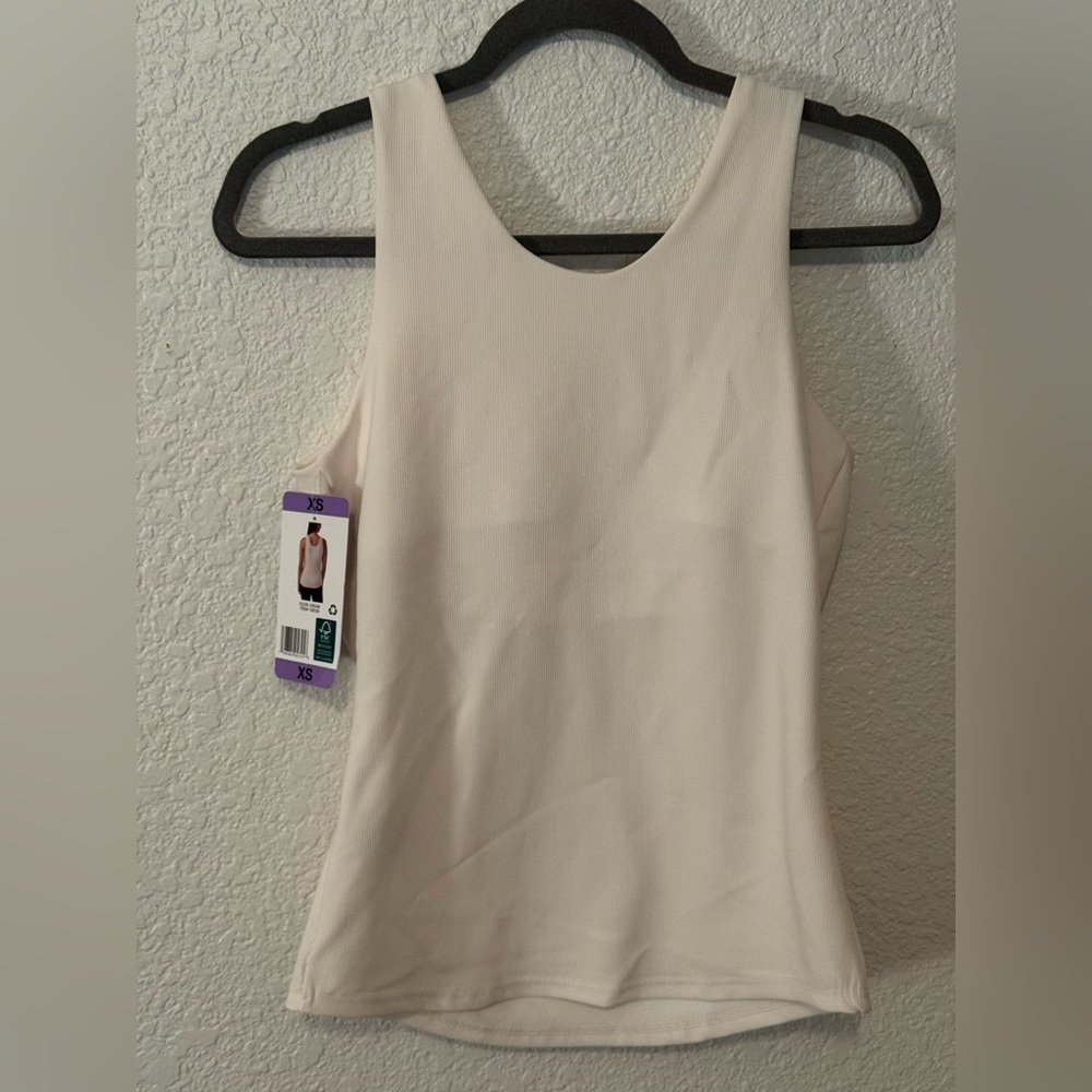 32 degree cool  - built in bra w/ padding size XS - Picture 2 of 3